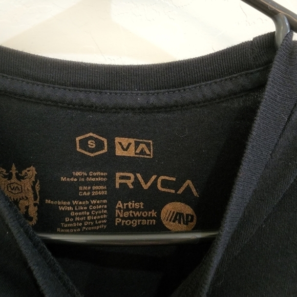 RVCA Spellout Large Logo Tee - Picture 3 of 3